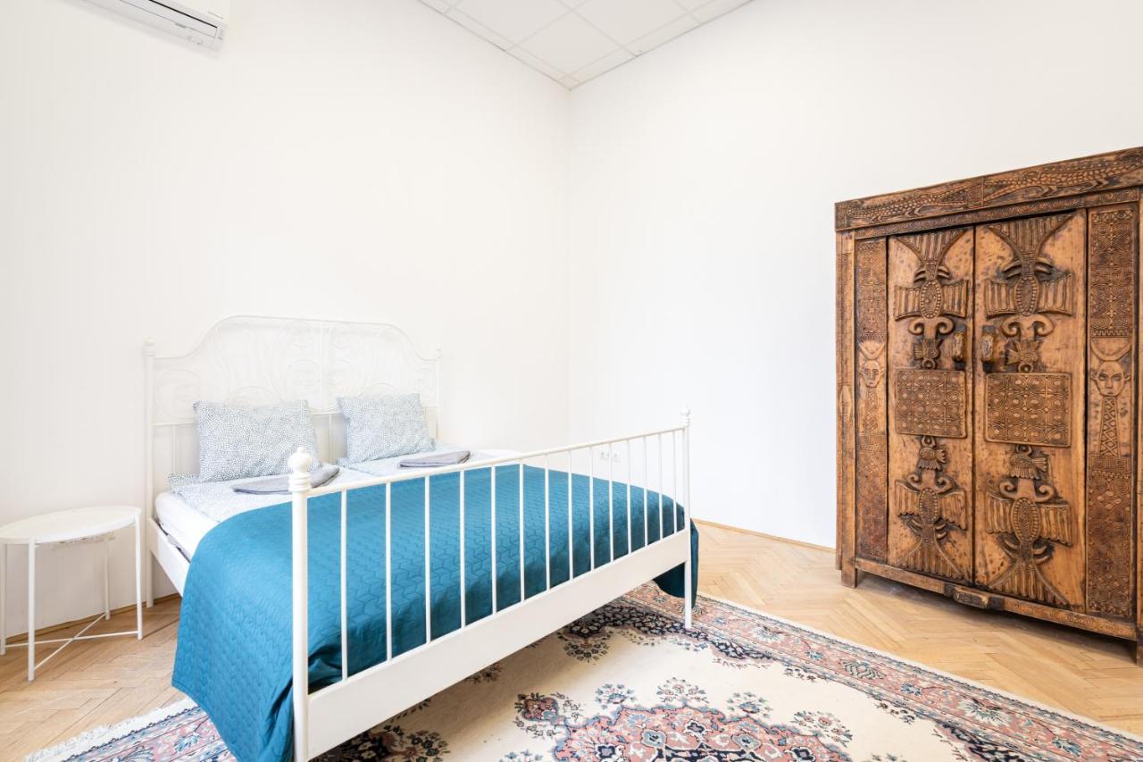 Hg Apartments Budapest Luaran gambar