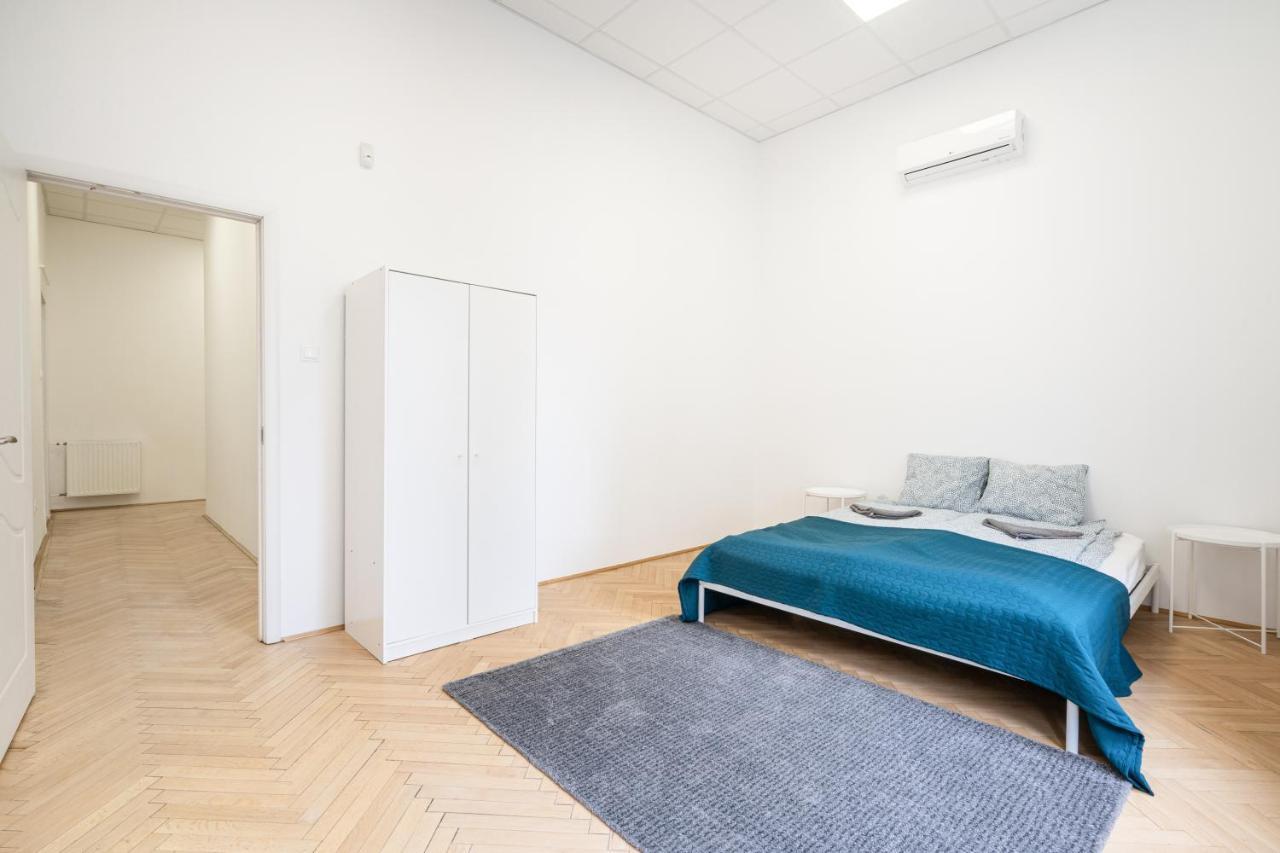 Hg Apartments Budapest Luaran gambar