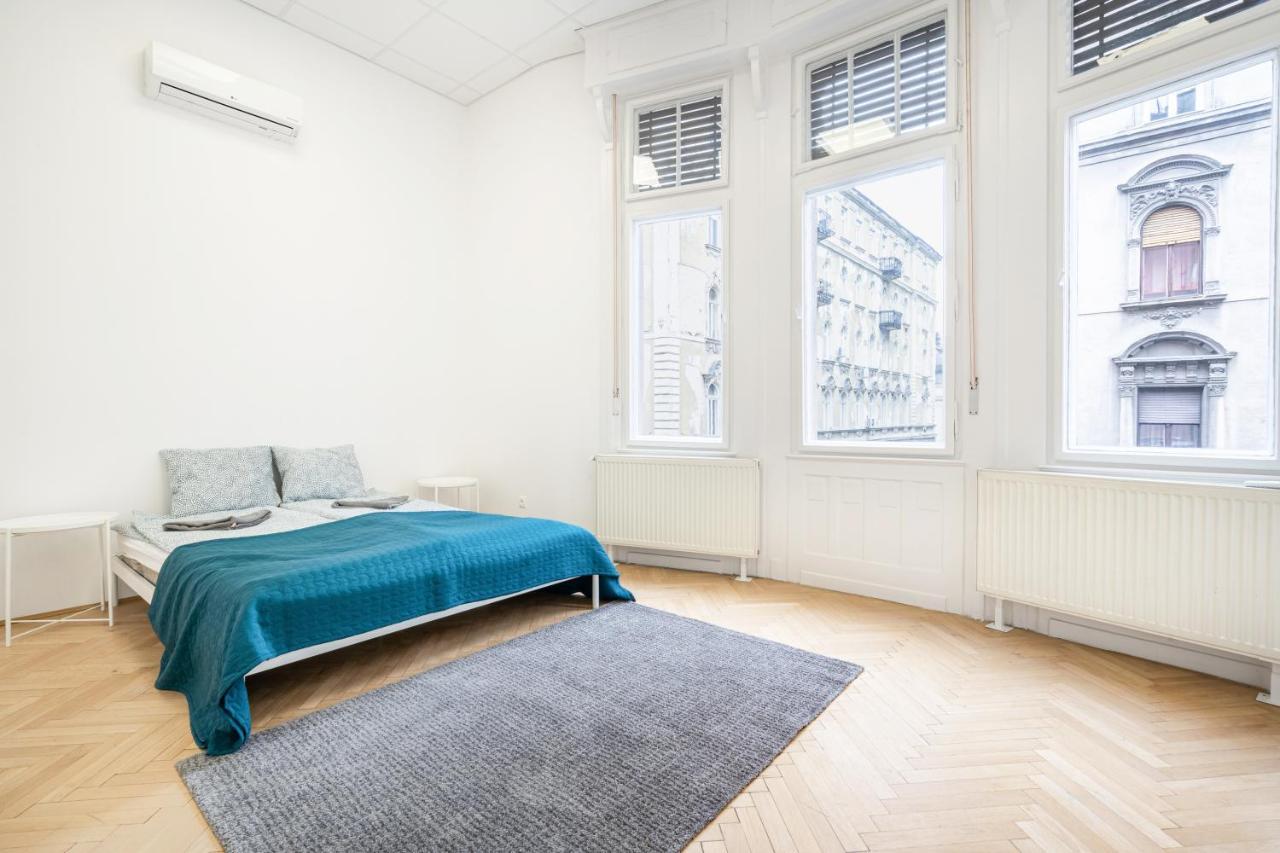 Hg Apartments Budapest Luaran gambar