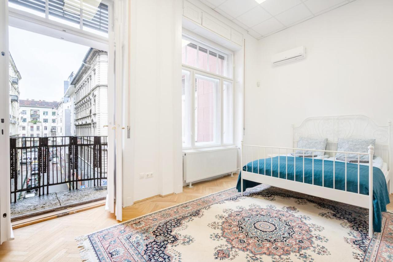 Hg Apartments Budapest Luaran gambar
