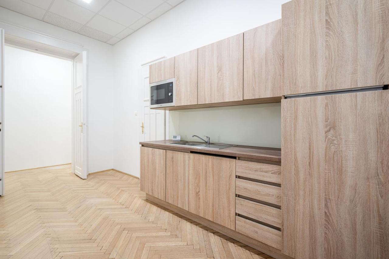 Hg Apartments Budapest Luaran gambar
